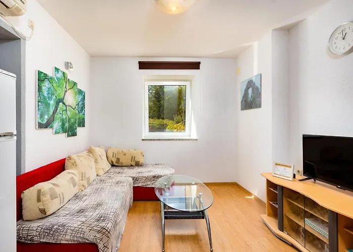 3 Bedroom Awesome Home In Krk Holiday home Krk Town