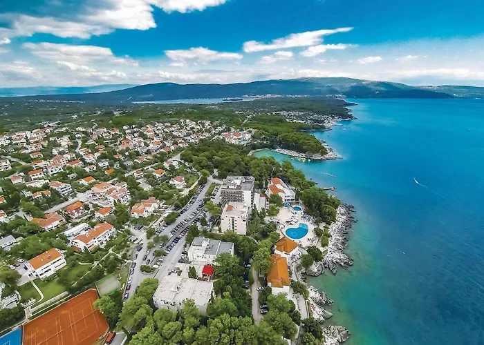 3 Bedroom Awesome Home In Krk *