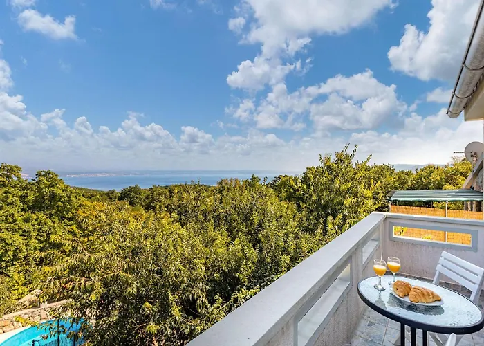 Holiday home 3 Bedroom Awesome Home In Krk *