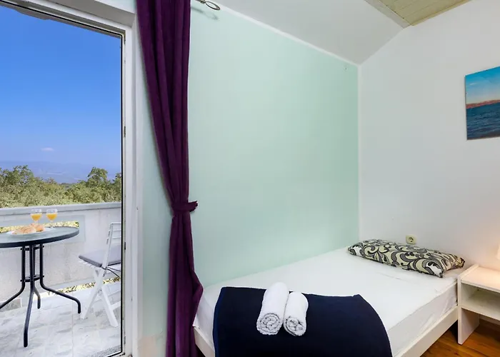 Holiday home 3 Bedroom Awesome Home In Krk Krk Town