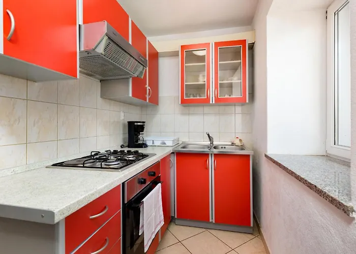 3 Bedroom Awesome In Krk * كرك